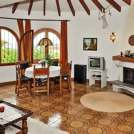 Gorgeous On The Costa Blanca With 3 Bedrooms, Garden, Private Po * Teulada