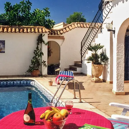 Gorgeous On The Costa Blanca With 3 Bedrooms, Garden, Private Po